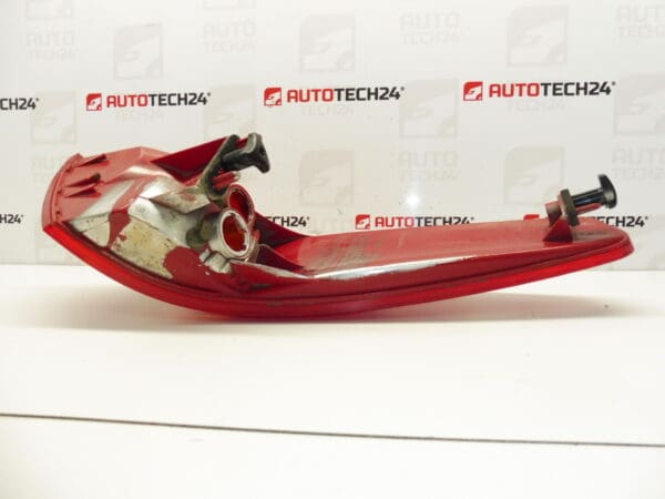 Piloto trasero derecho para guardabarros Peugeot 607 6351N1