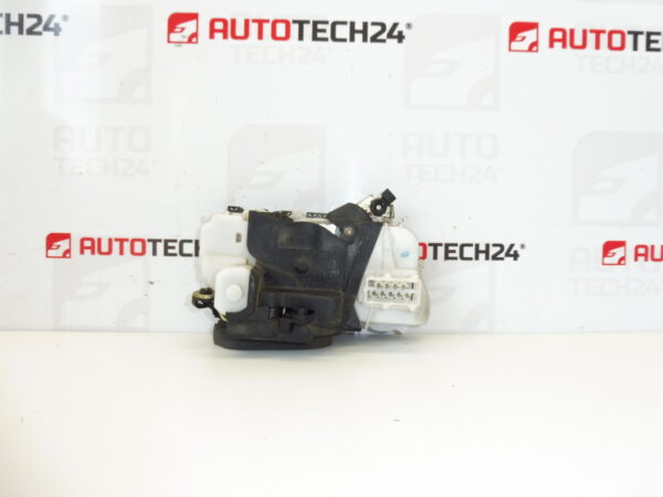 Cerradura puerta delantera derecha Peugeot 607 9136H3