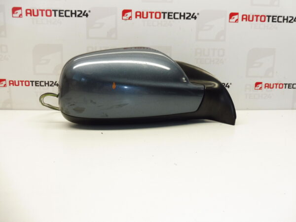 Peugeot 307 EZWD retrovisor derecho ligeramente rayado 8149AX