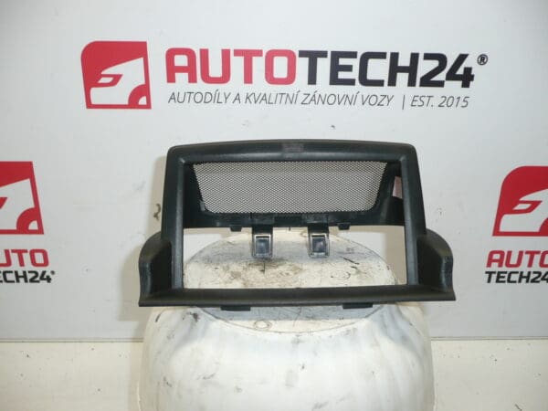 Tapa display NAVEGACIÓN Peugeot 307 9634504877 8209G6