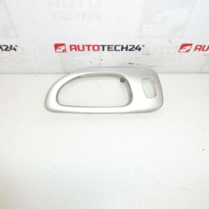 Tapa manilla interior puerta trasera derecha Peugeot 307 9634774677